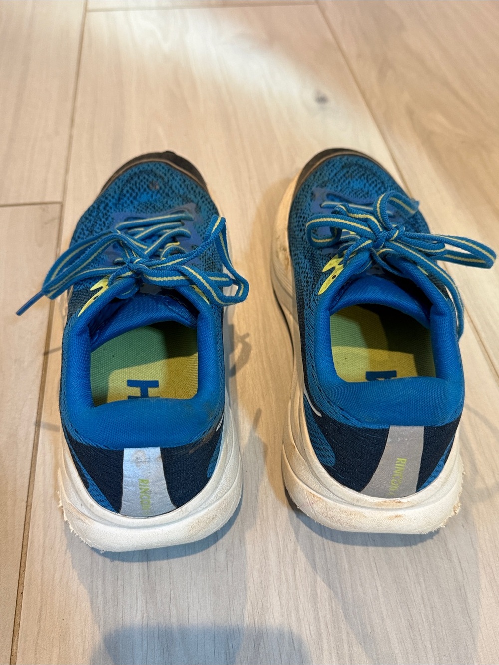 Hoka Rincon 4 kids Blue Running Sneakers with Neon Yellow Accents, size 4 - Picture 3 of 9